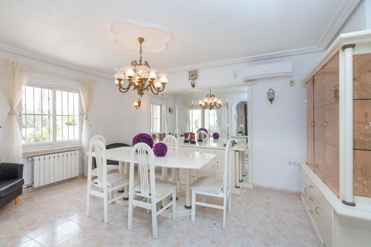 Fidalsa Grand Mediterranean Beachfront Villa Playa Flamenca Exterior photo