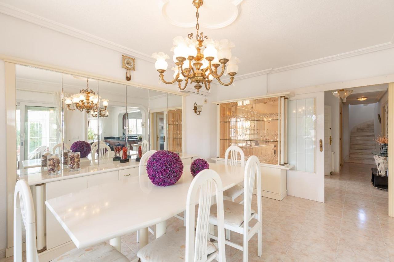 Fidalsa Grand Mediterranean Beachfront Villa Playa Flamenca Exterior photo