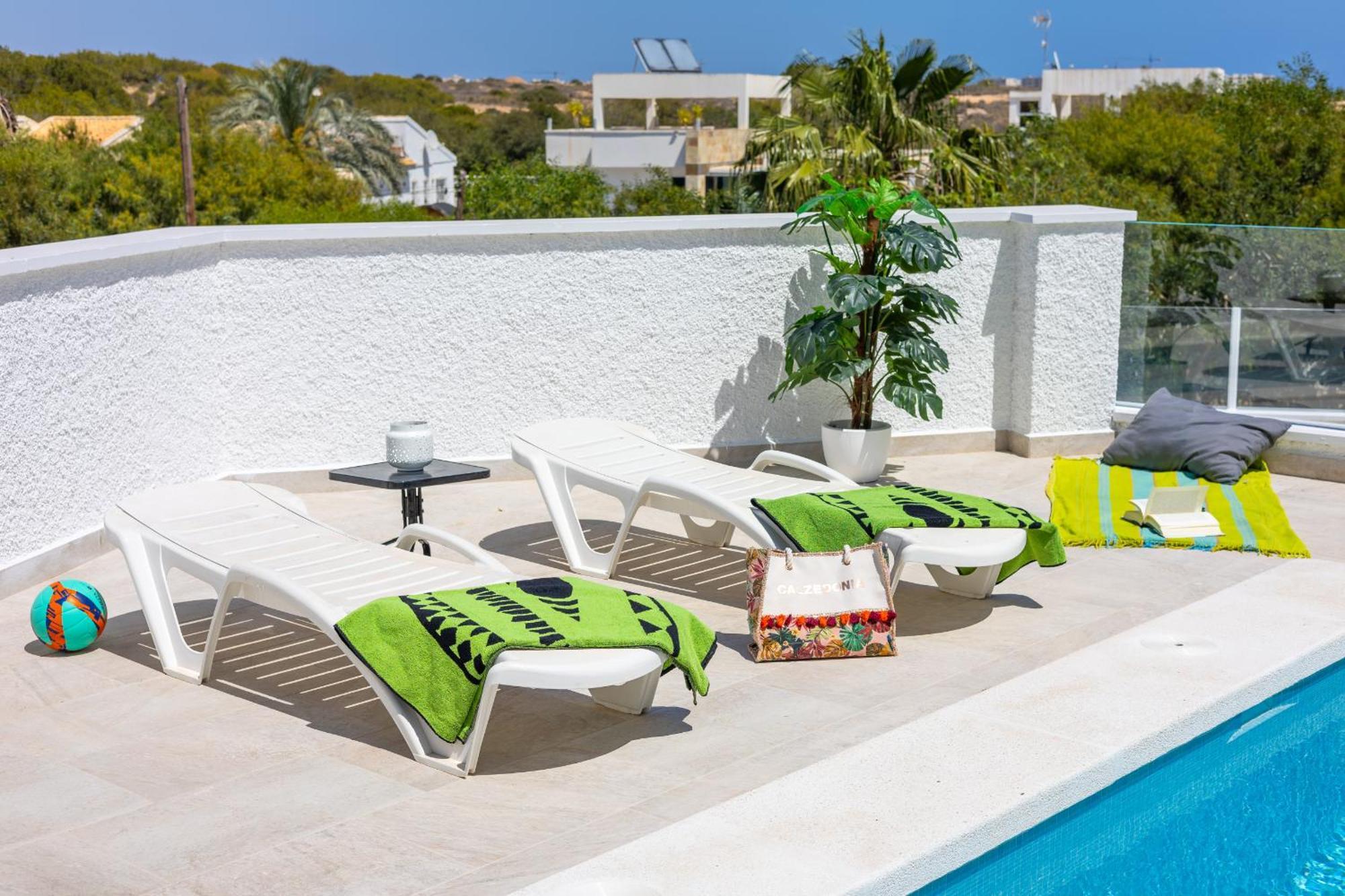 Fidalsa Grand Mediterranean Beachfront Villa Playa Flamenca Exterior photo