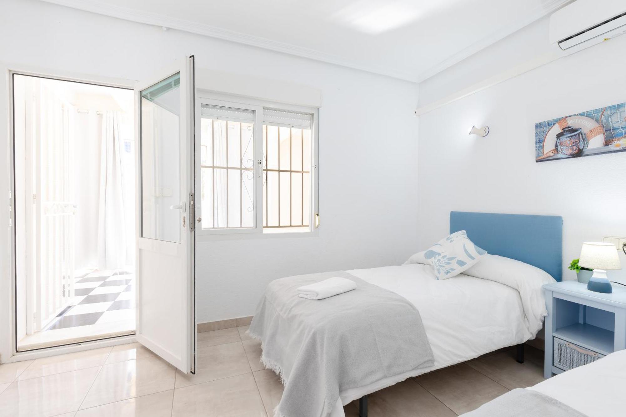 Fidalsa Grand Mediterranean Beachfront Villa Playa Flamenca Exterior photo